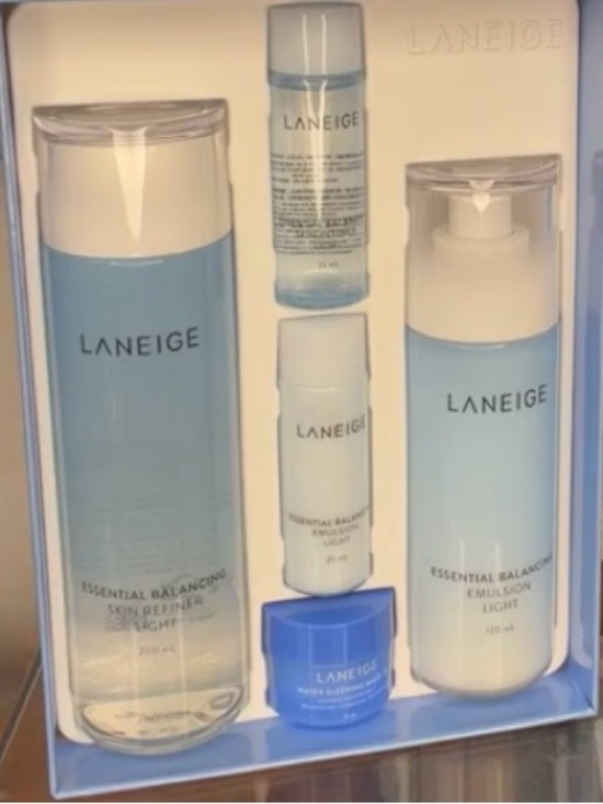 LANEIGE Other - LANEIGE Essential Balancing Skincare Set